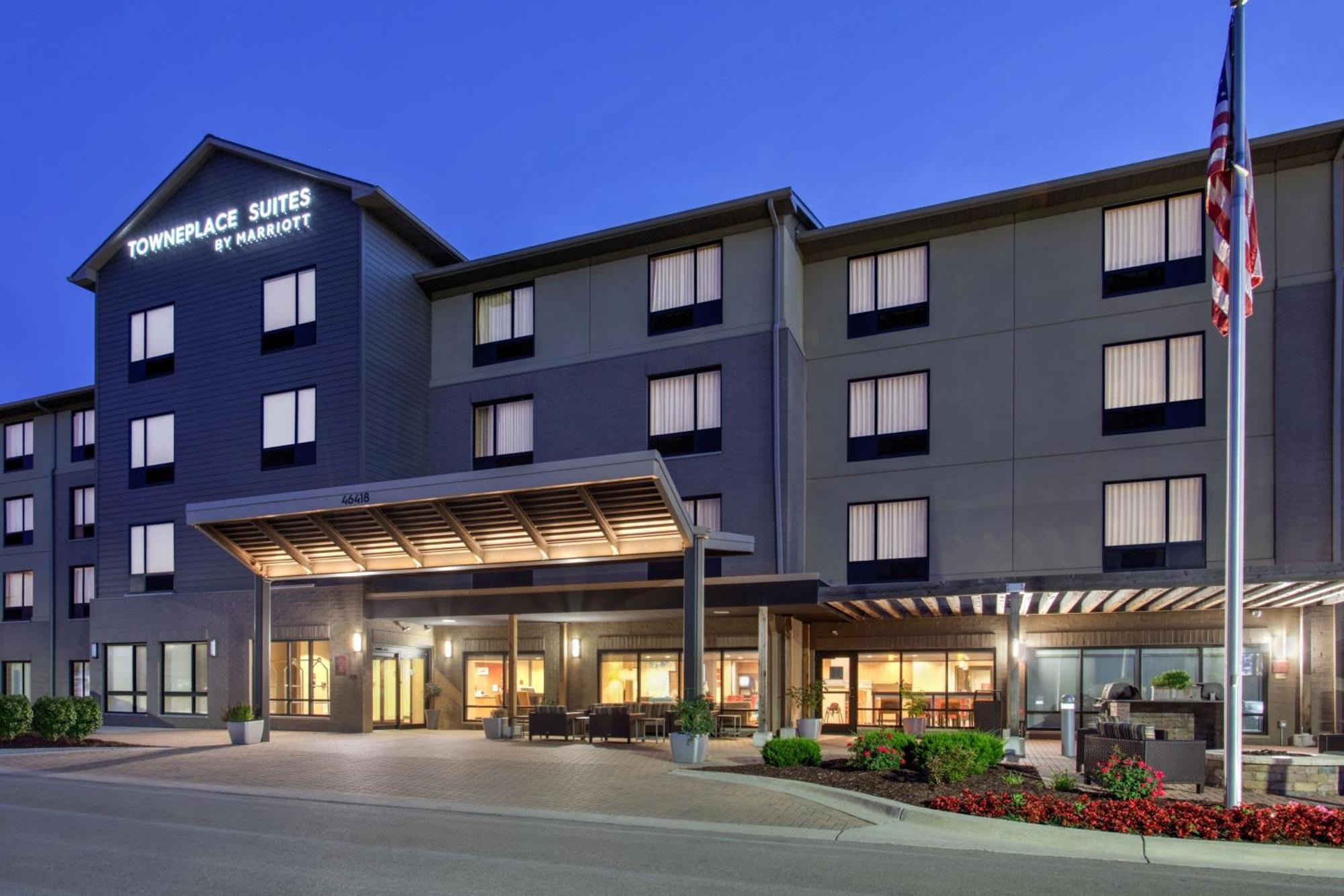 TownePlace Suites by Marriott Detroit Belleville Extérieur photo