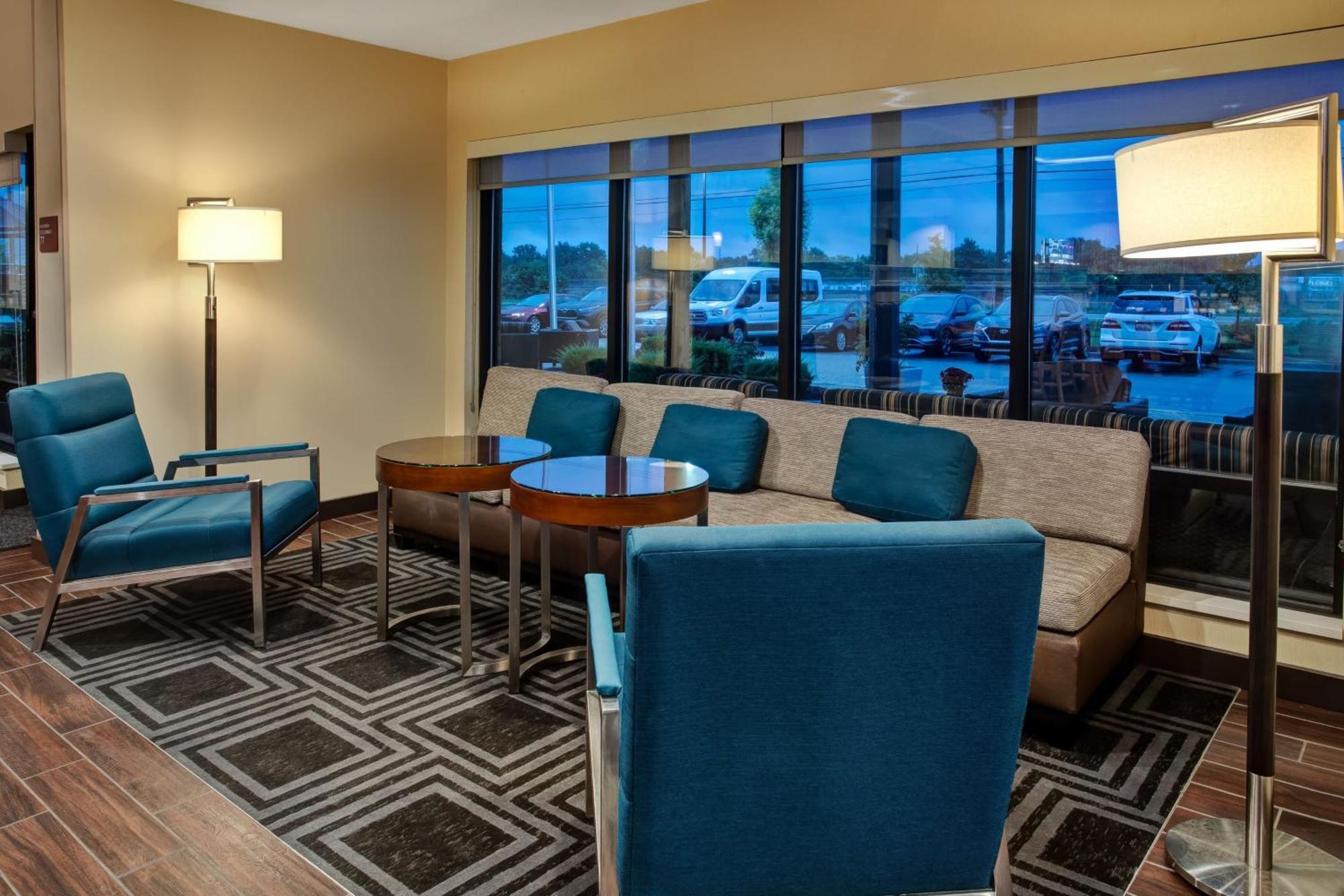 TownePlace Suites by Marriott Detroit Belleville Extérieur photo