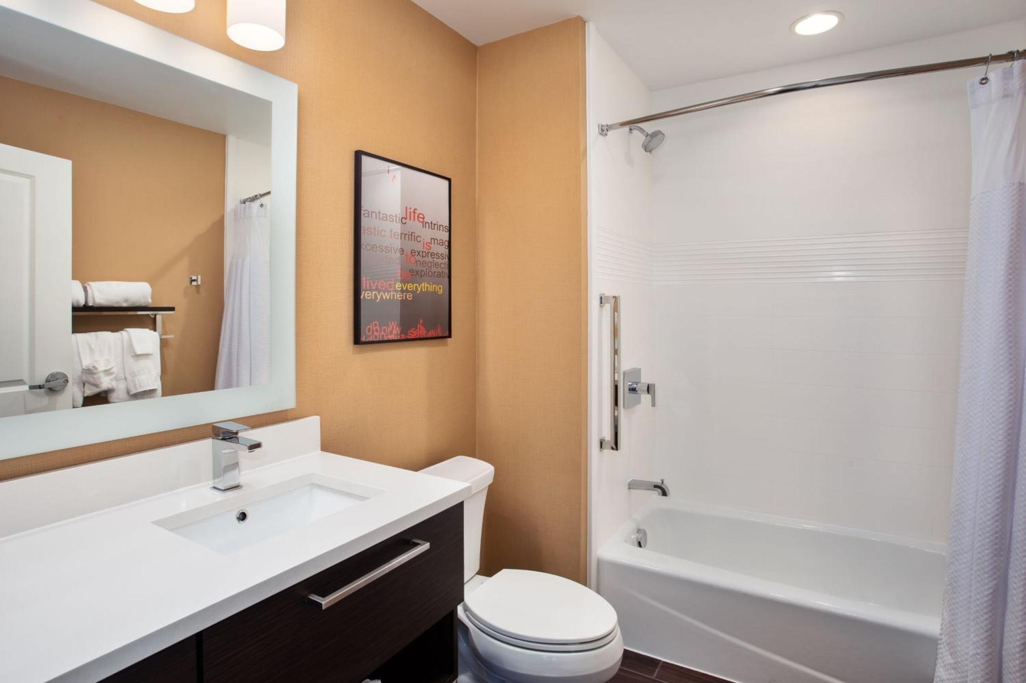 TownePlace Suites by Marriott Detroit Belleville Extérieur photo