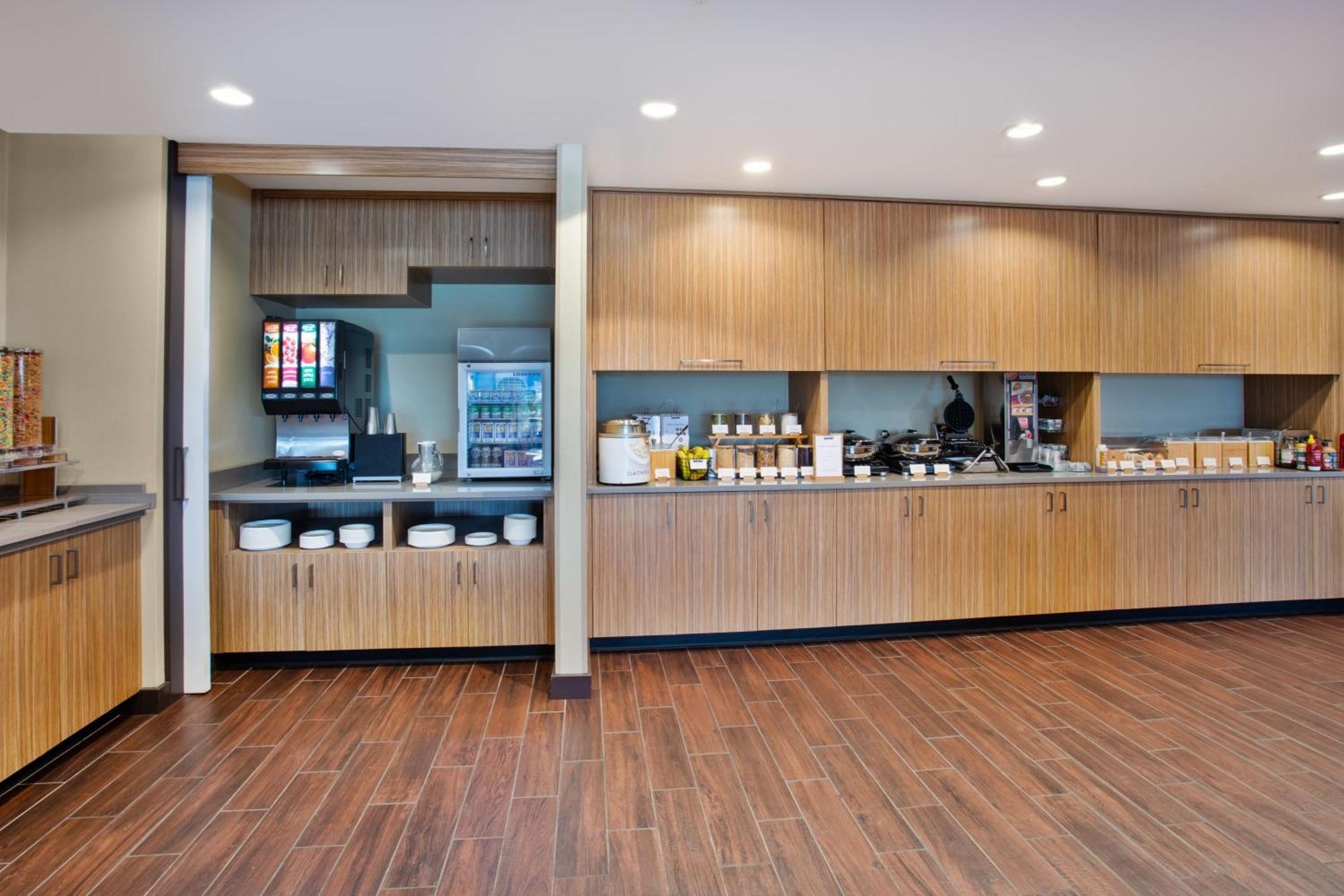 TownePlace Suites by Marriott Detroit Belleville Extérieur photo