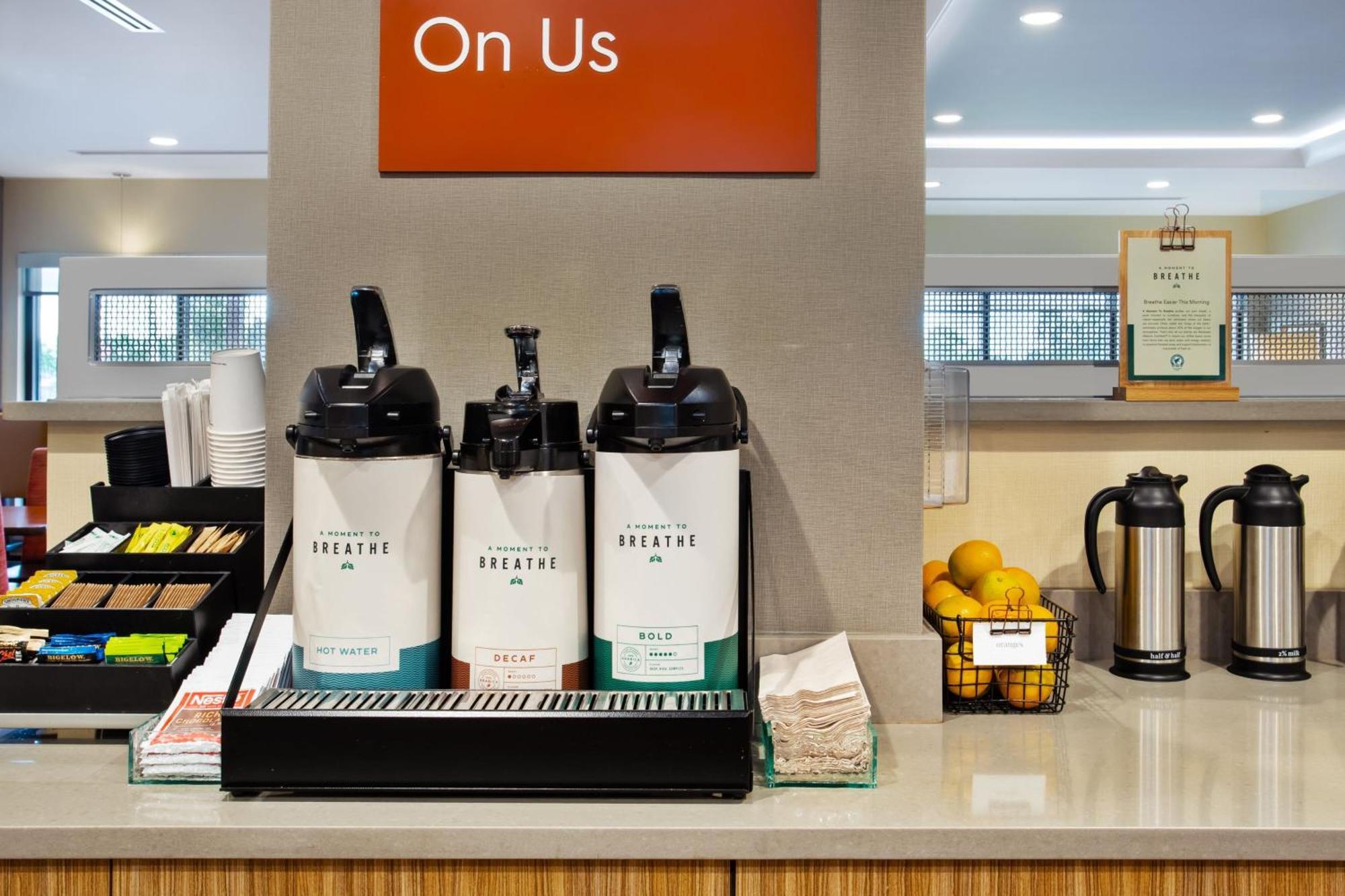TownePlace Suites by Marriott Detroit Belleville Extérieur photo
